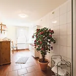 Einbecker Hof 2*