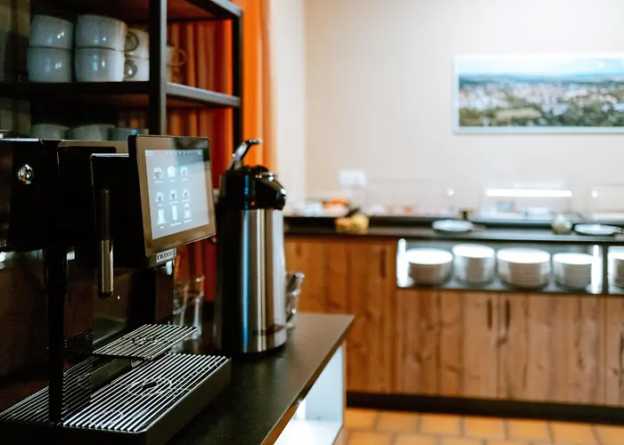 Otel Einbecker Hof 2*